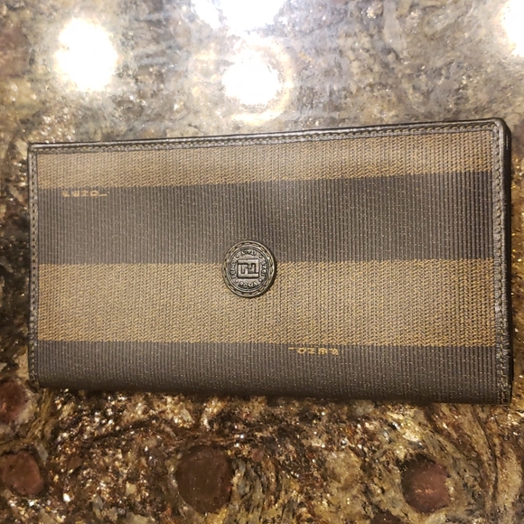 Fendi Handbags - Fendi bifold wallet